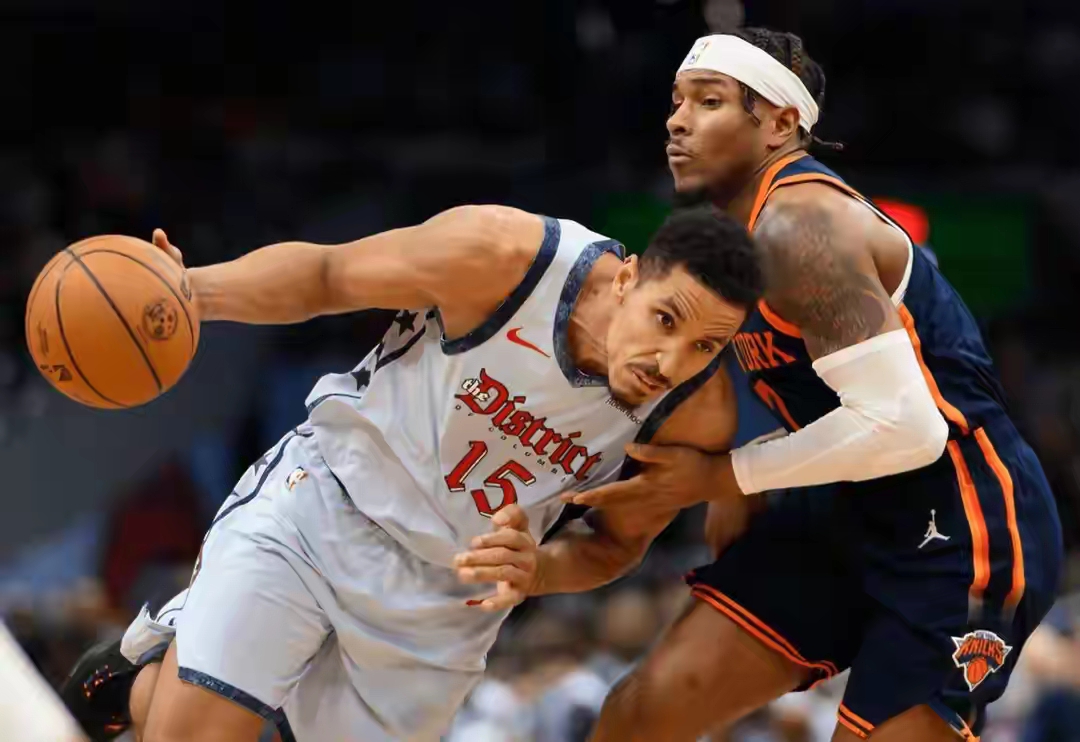 分区决赛战况：纽约尼克斯防线稳固，纽约尼克斯进攻受阻，保罗成最佳的简单介绍